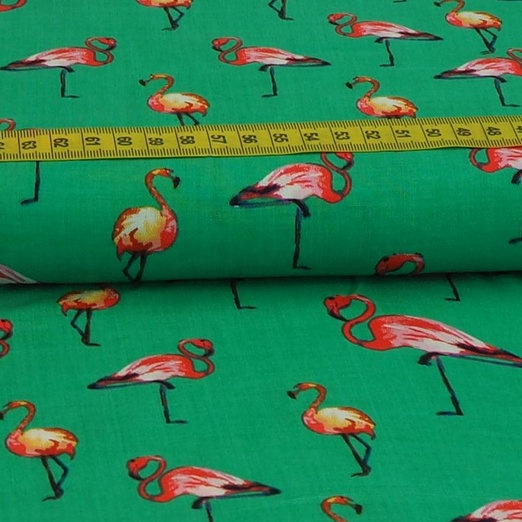 Viskose Blusenstoff Flamingos auf Grün Viskose Blusenstoff Flamingos auf Grün
