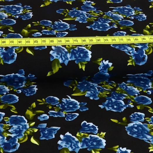 Viskose Blusenstoff Flowers Blau auf Schwarz