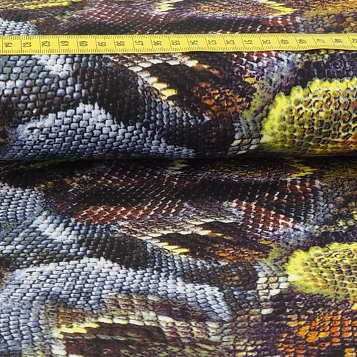 Viskose Jersey Schlangenmuster Aubergine Viskose Jersey Schlangenmuster Aubergine