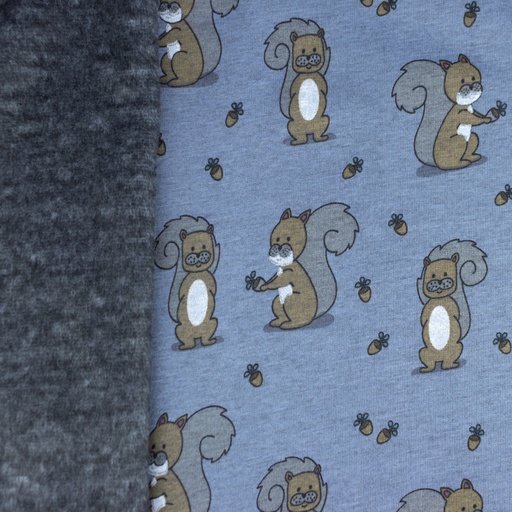 Alpenfleece Eichhörnchen und Eicheln auf Jeansblau Meliert
