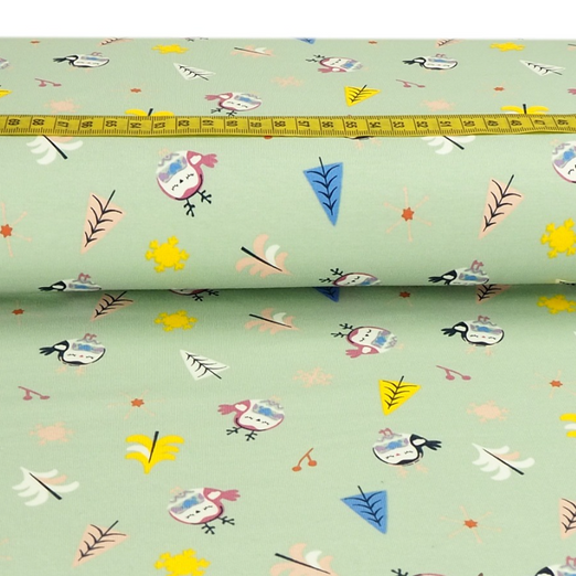 Jersey Eulen und Tannenbäume auf Hellmint Jersey Eulen und Tannenbäume auf Hellmint