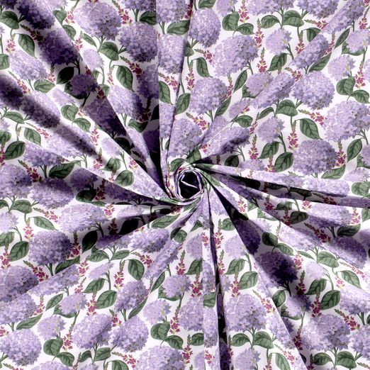 Baumwolle Lila Hortensienblüten auf Weiß