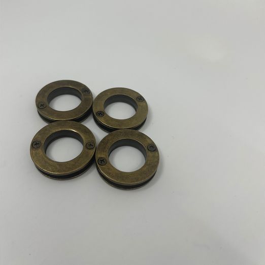 Zierösen - 4 Stück - messing