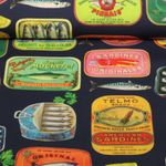 Tissu d'extérieur Hugo & Hilda - Boîtes de sardines Bleu marine foncé Multicolore-0