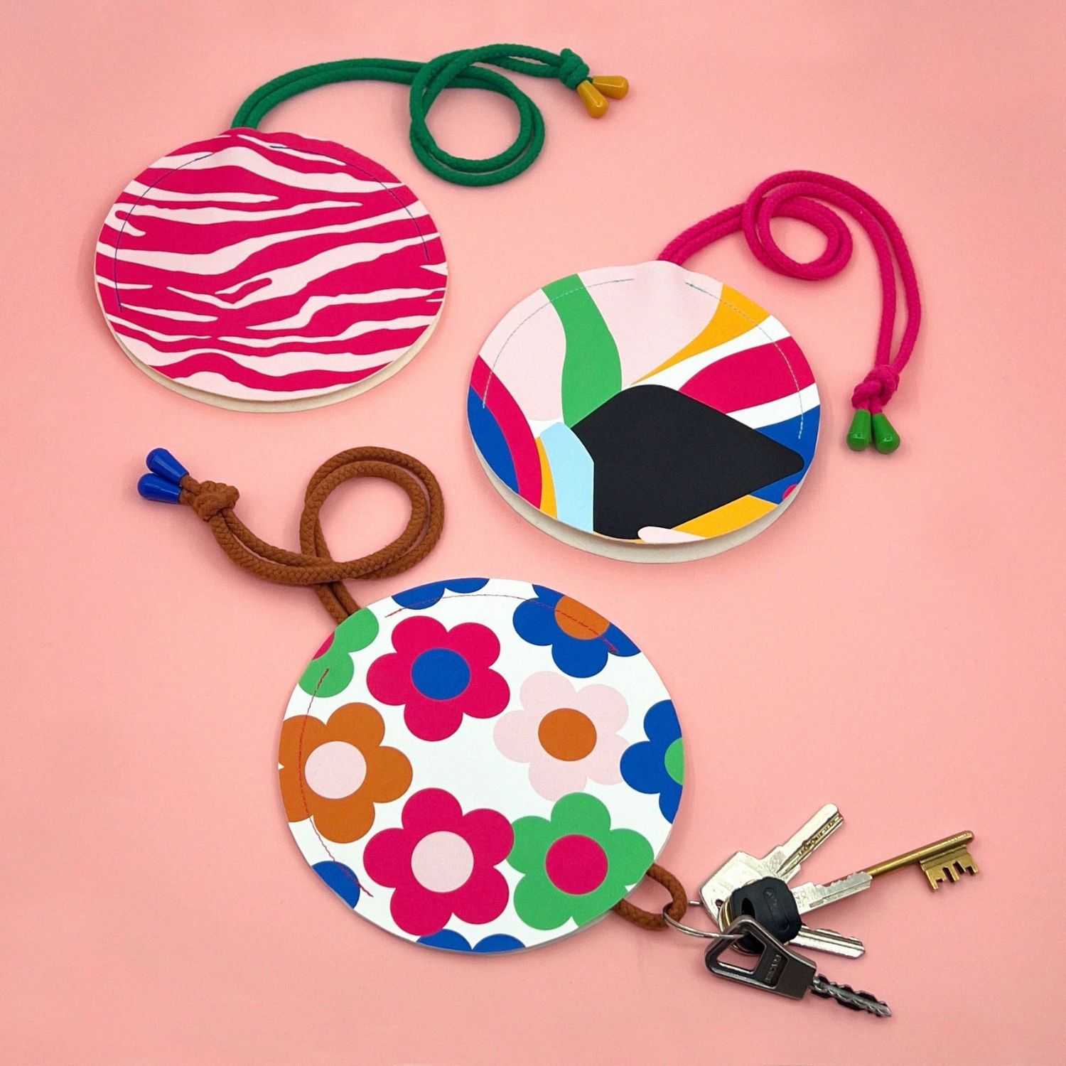 Simili synthétique Snaply x Josie-7 Simili synthétique Snaply x Josie-7