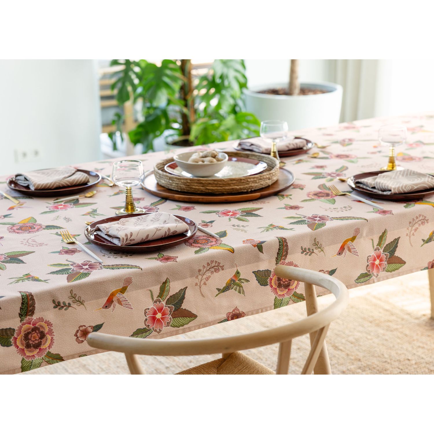 Toile de coton canevas - Imp. digi. Fleurs et colibris Rose-1 Toile de coton canevas - Imp. digi. Fleurs et colibris Rose-1