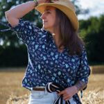 Bio Musselin Glatt - Hamburger Liebe Western Fairy Tales Yeehaw Blau-2