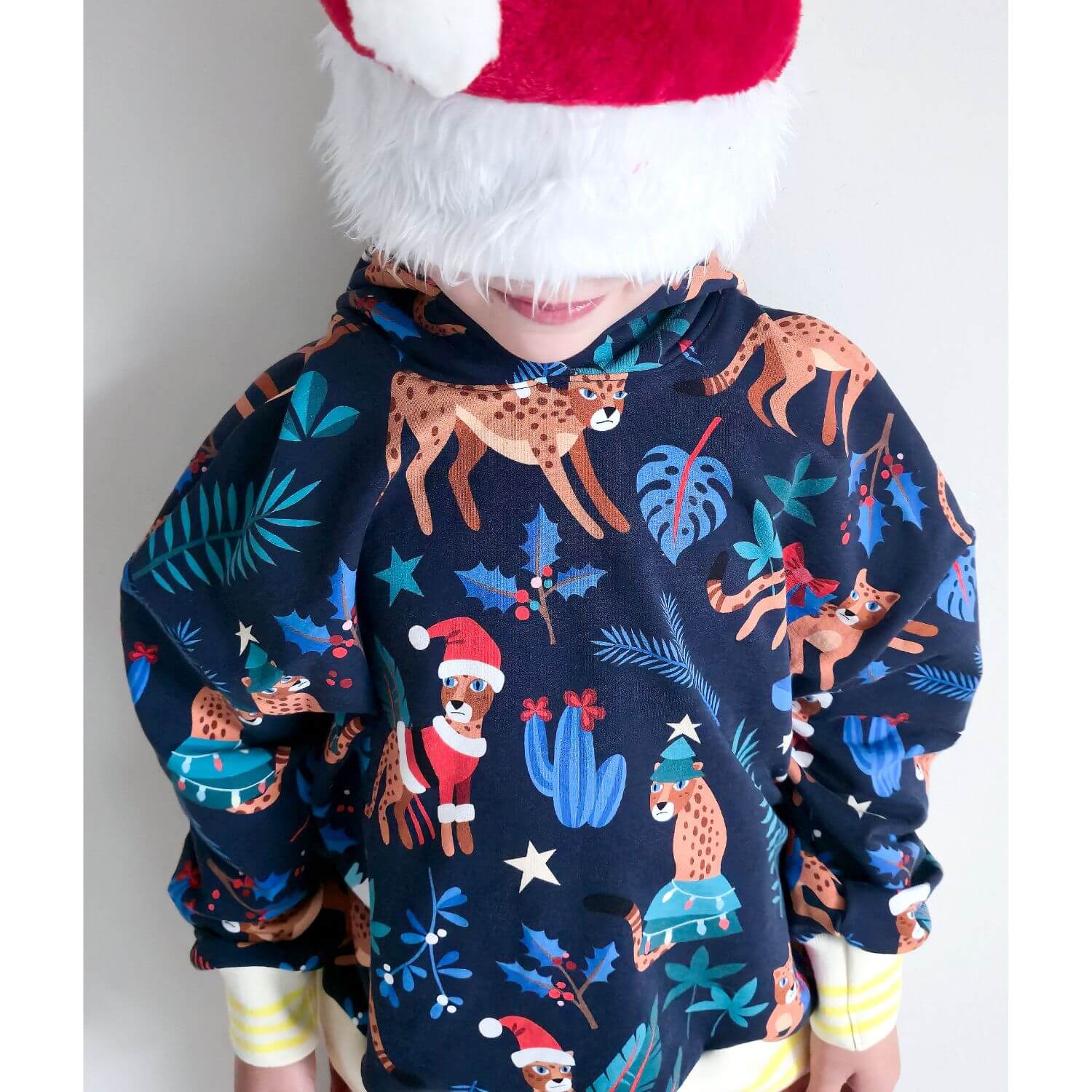 Bio Sweat - HHL Digitaldruck Wild XMAS 2025 Leo Navy-2 Bio Sweat - HHL Digitaldruck Wild XMAS 2025 Leo Navy-2