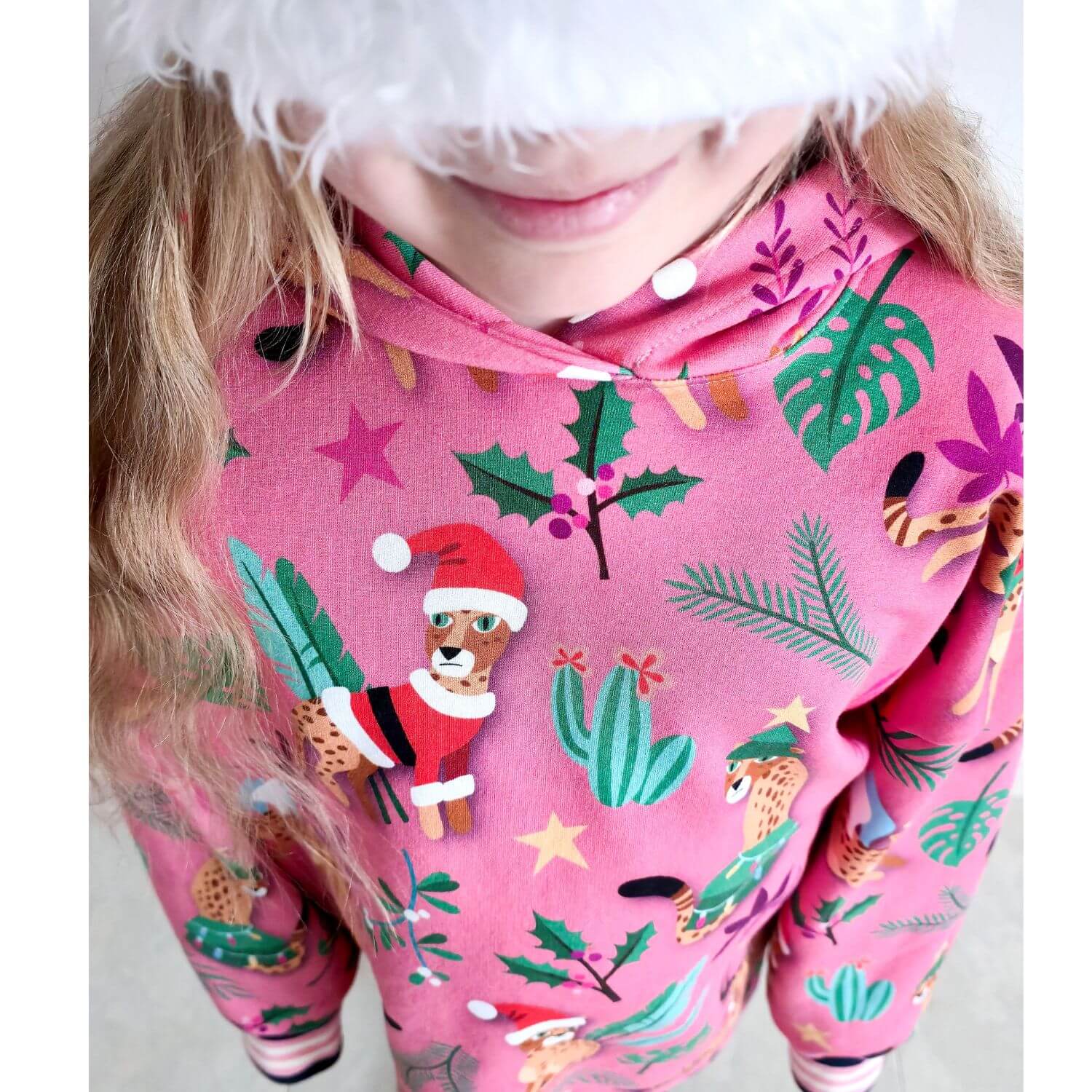 Bio Sweat - HHL Digitaldruck Wild XMAS 2025 Leo Rosa-2 Bio Sweat - HHL Digitaldruck Wild XMAS 2025 Leo Rosa-2