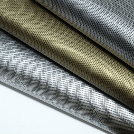 Tissu thermo-isolant réfléchissant