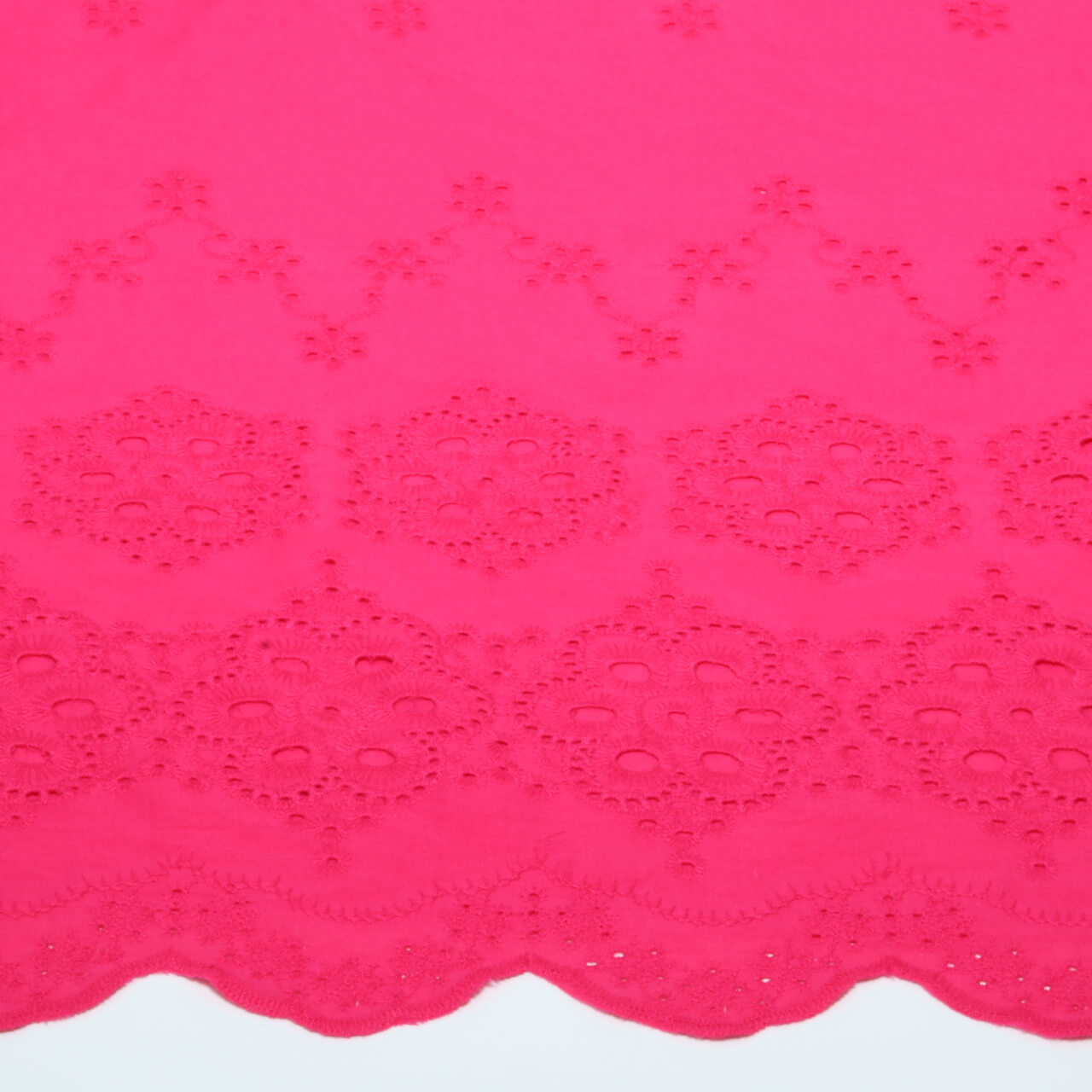 Baumwoll-Webware - Beach Kollektion Lochstickerei mit Bogenkante Fuchsia-1 Baumwoll-Webware - Beach Kollektion Lochstickerei mit Bogenkante Fuchsia-1