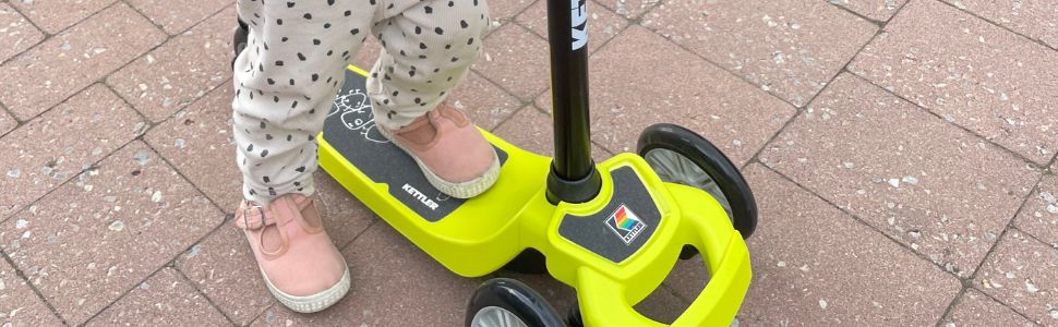 Kickoff Kickboard
