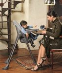 cam-kinder-hochstuhl-pappananna-mutter-trinkt-mit-baby.jpg