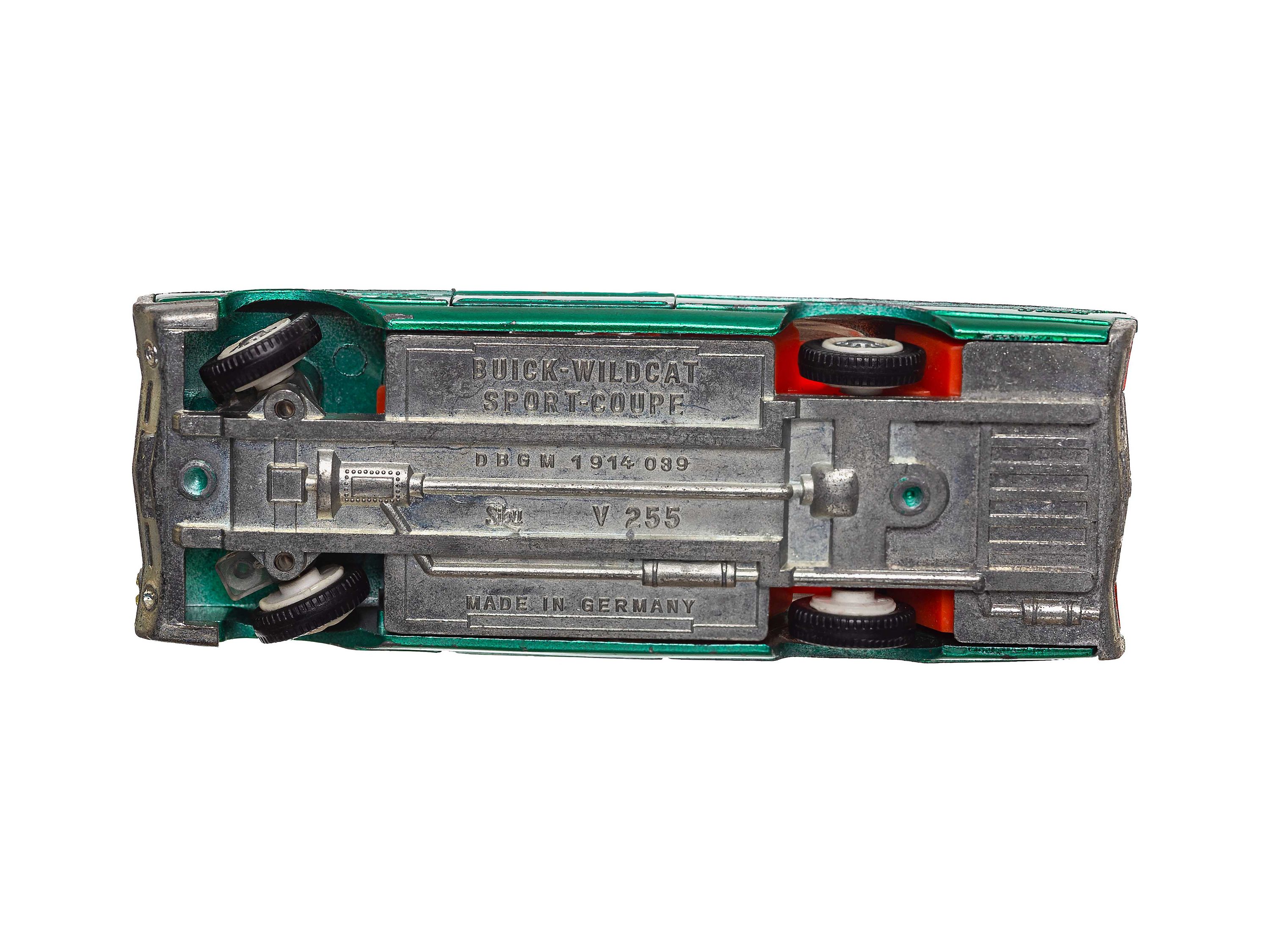 激レア　BUICK 2 POST LIFT 1:18スケール 限定版 Siku V255 Buick Wildcat Sport Coupe - 1789 | eBay.de