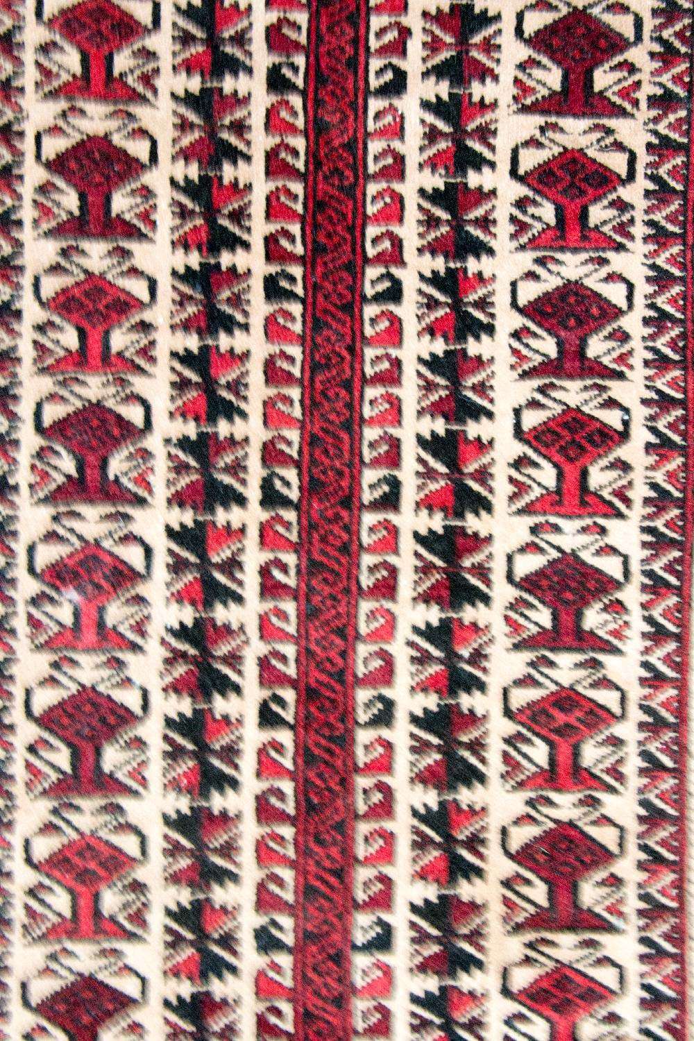 Balutsj-teppe - 129 x 93 cm - rød