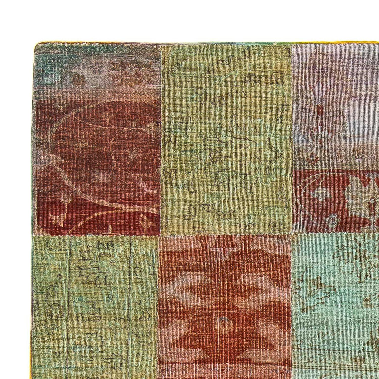 Patchwork Rug - 223 x 150 cm - multicolored