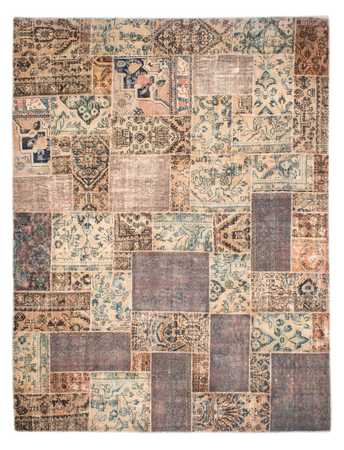 Patchwork Rug - 317 x 240 cm - multicolored