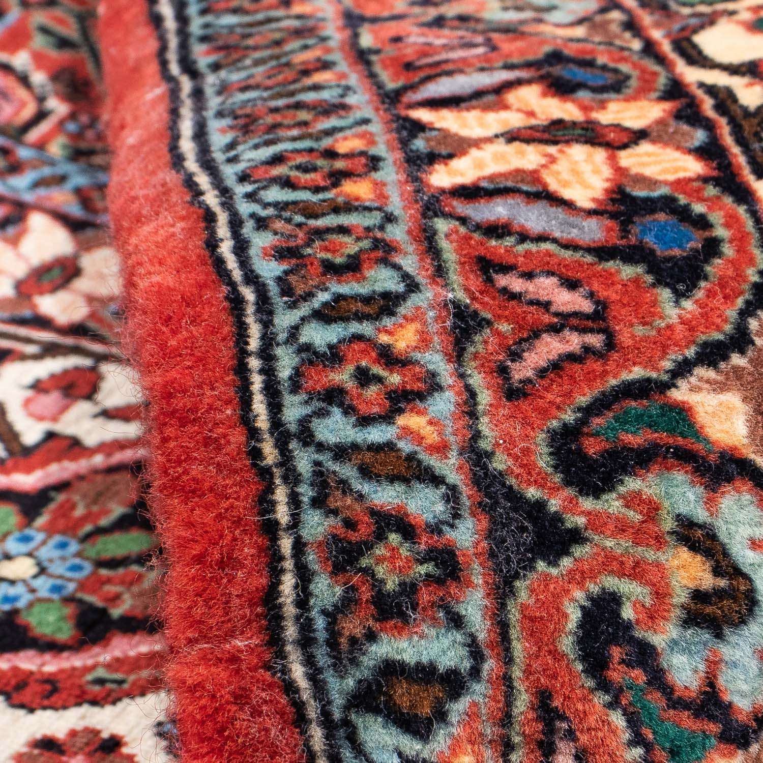 Perský koberec - Bijar - 308 x 254 cm - tmavě červená
