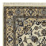 Perský koberec - Nain - 200 x 119 cm - béžová