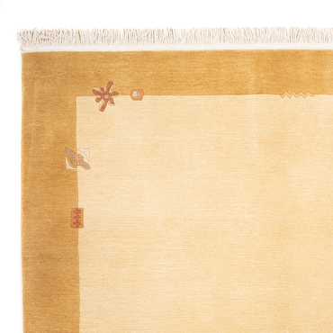 Nepal mattan - Kungliga - 241 x 170 cm - beige