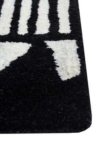 Wool Rug - 270 x 180 cm - black and white