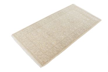 Oriental Rug - 144 x 73 cm - light beige