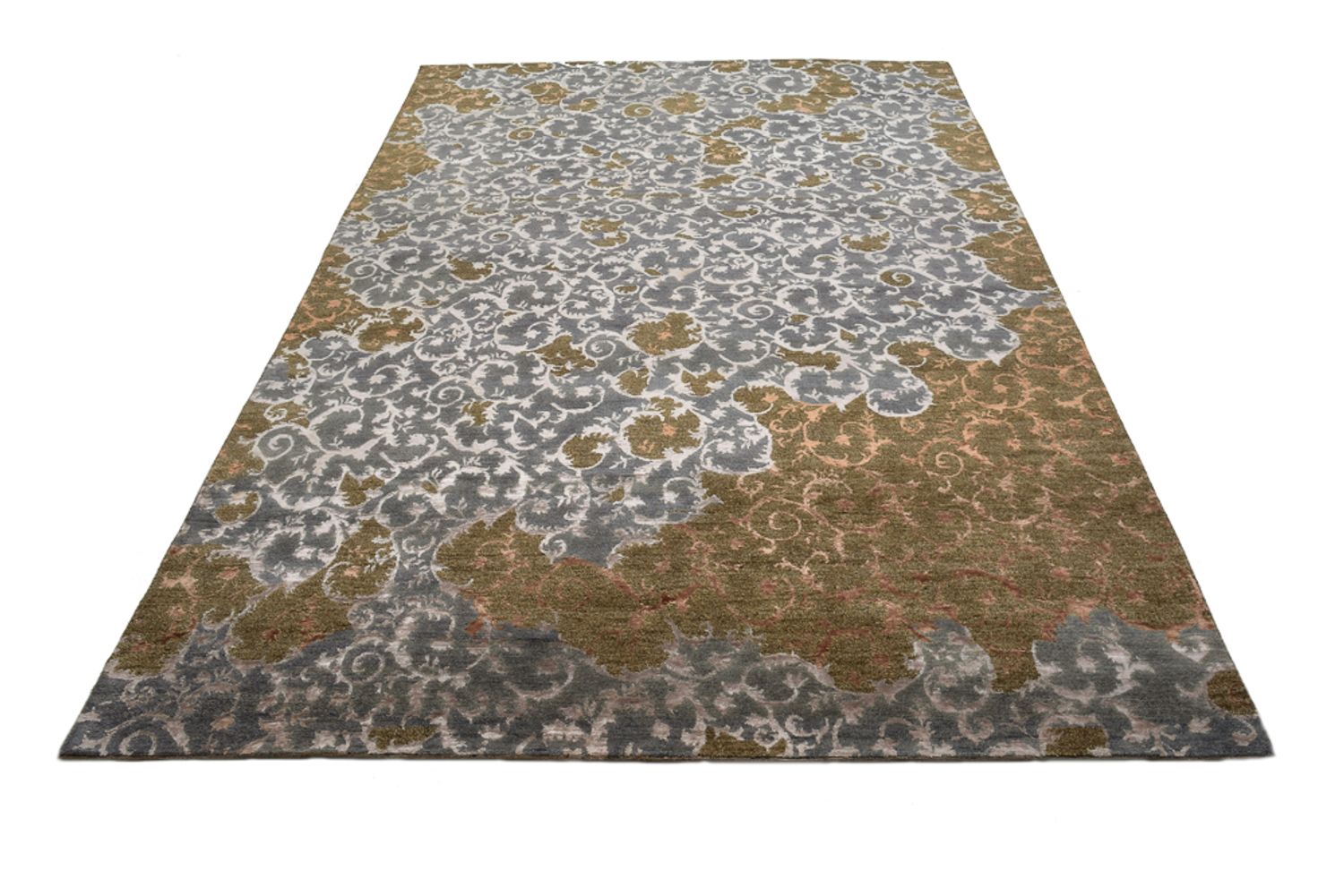 Designer Rug - 273 x 182 cm - olive green