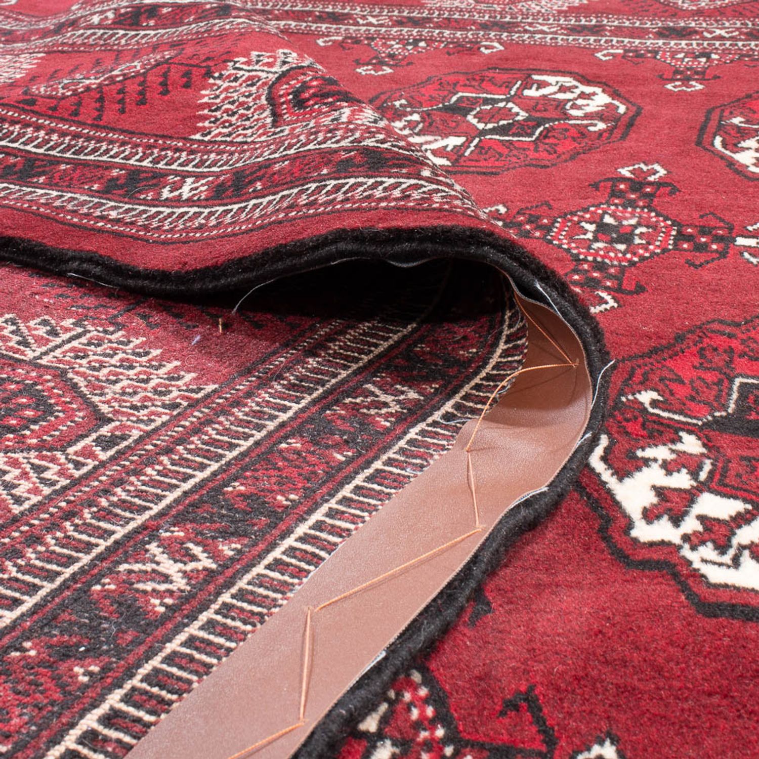 Turkaman Rug - 400 x 260 cm - red