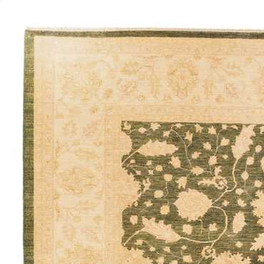 Ziegler Rug - 404 x 307 cm - olive green