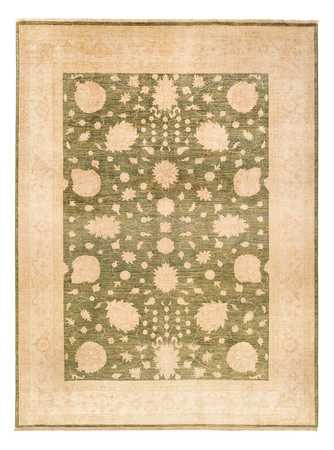 Ziegler Rug - 365 x 275 cm - olive green