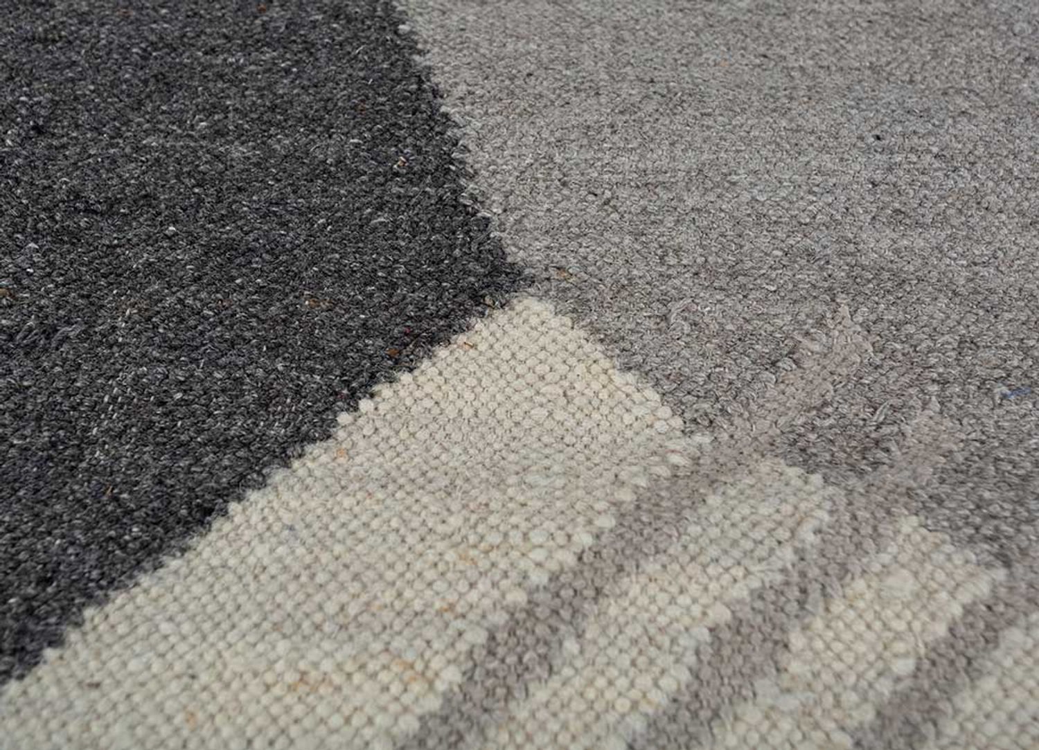 Tapis en laine - 240 x 150 cm - gris