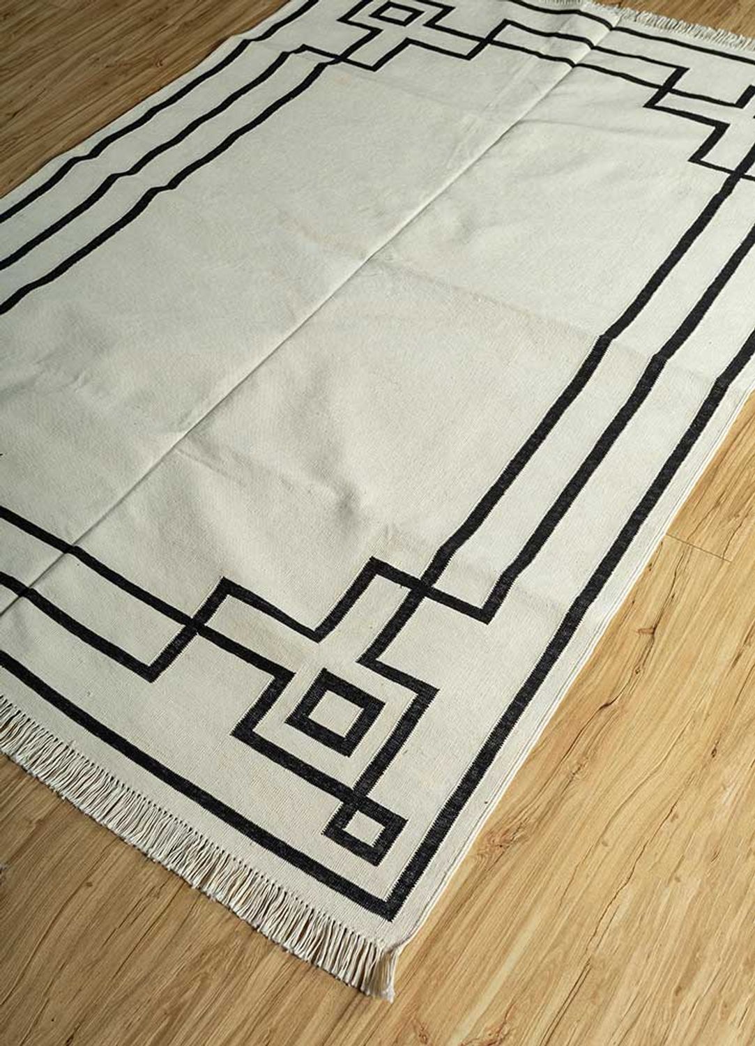 Alfombra Kelim - Tendencia - 180 x 120 cm - blanco y negro