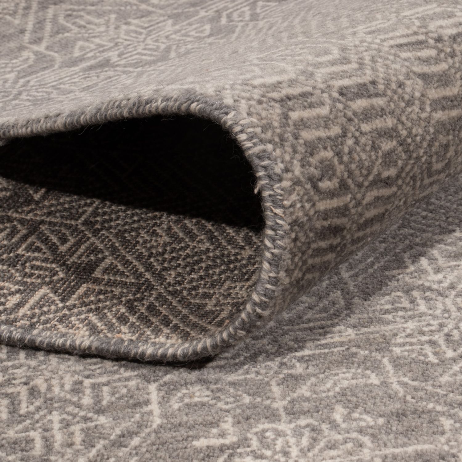 Designový koberec - 302 x 244 cm - šedá