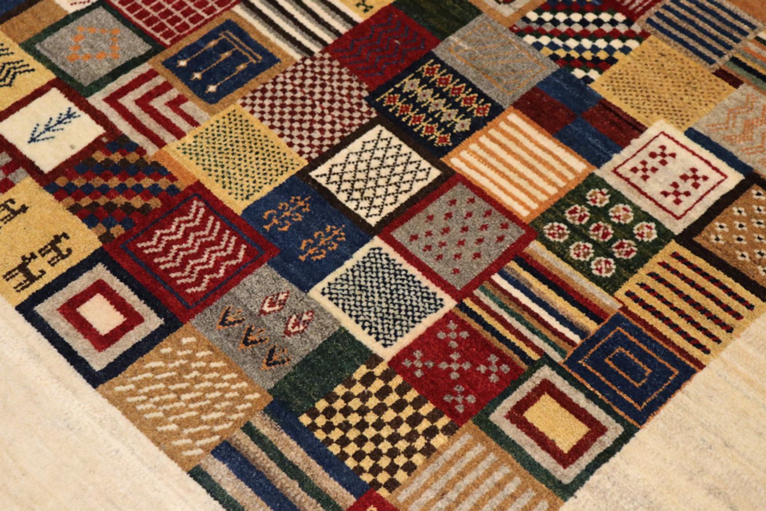 Alfombra Gabbeh - Loribaft Indus - 197 x 142 cm - multicolor