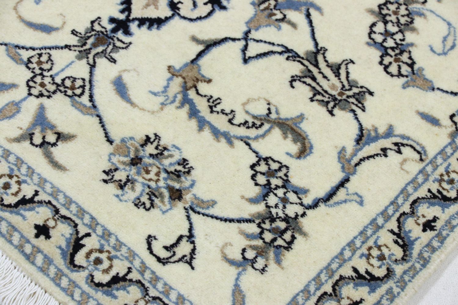 Alfombra persa - Nain - 136 x 87 cm - arena