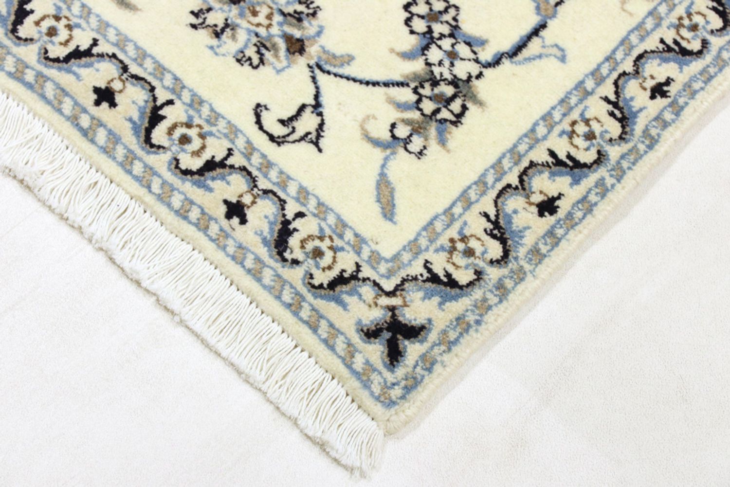 Alfombra persa - Nain - 136 x 87 cm - arena