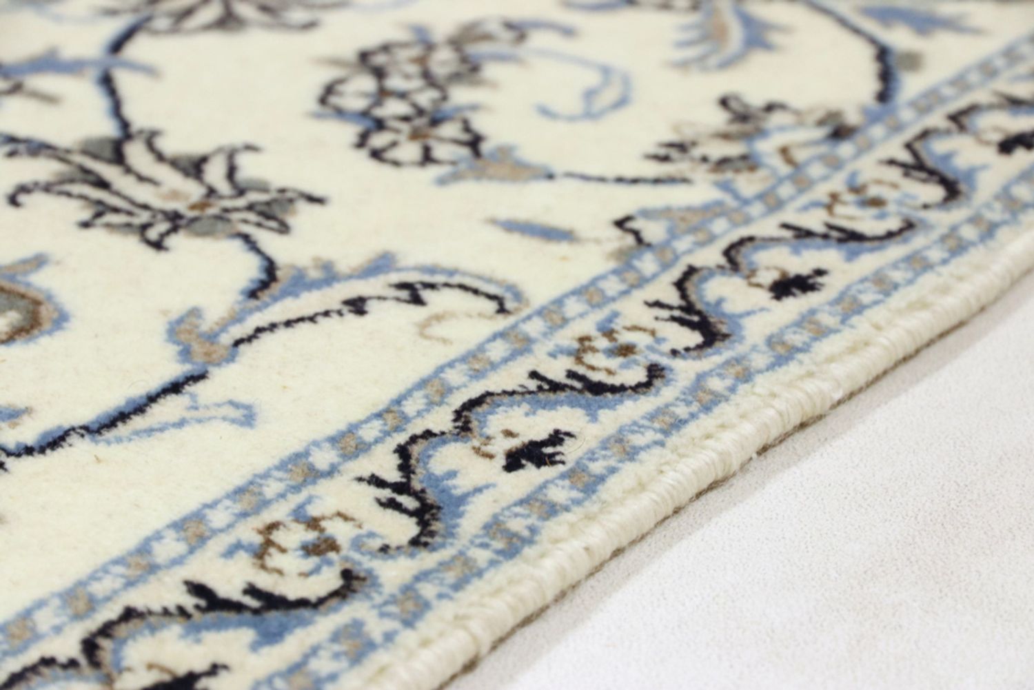 Alfombra persa - Nain - 136 x 87 cm - arena