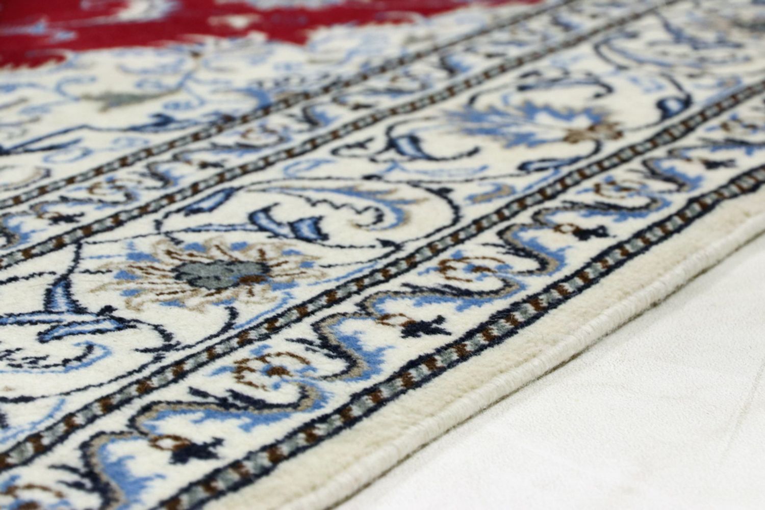 Alfombra Persa - Nain - Real - 240 x 167 cm - rojo