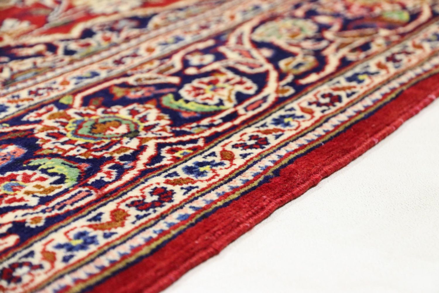 Alfombra persa - Keshan - 230 x 133 cm - rojo