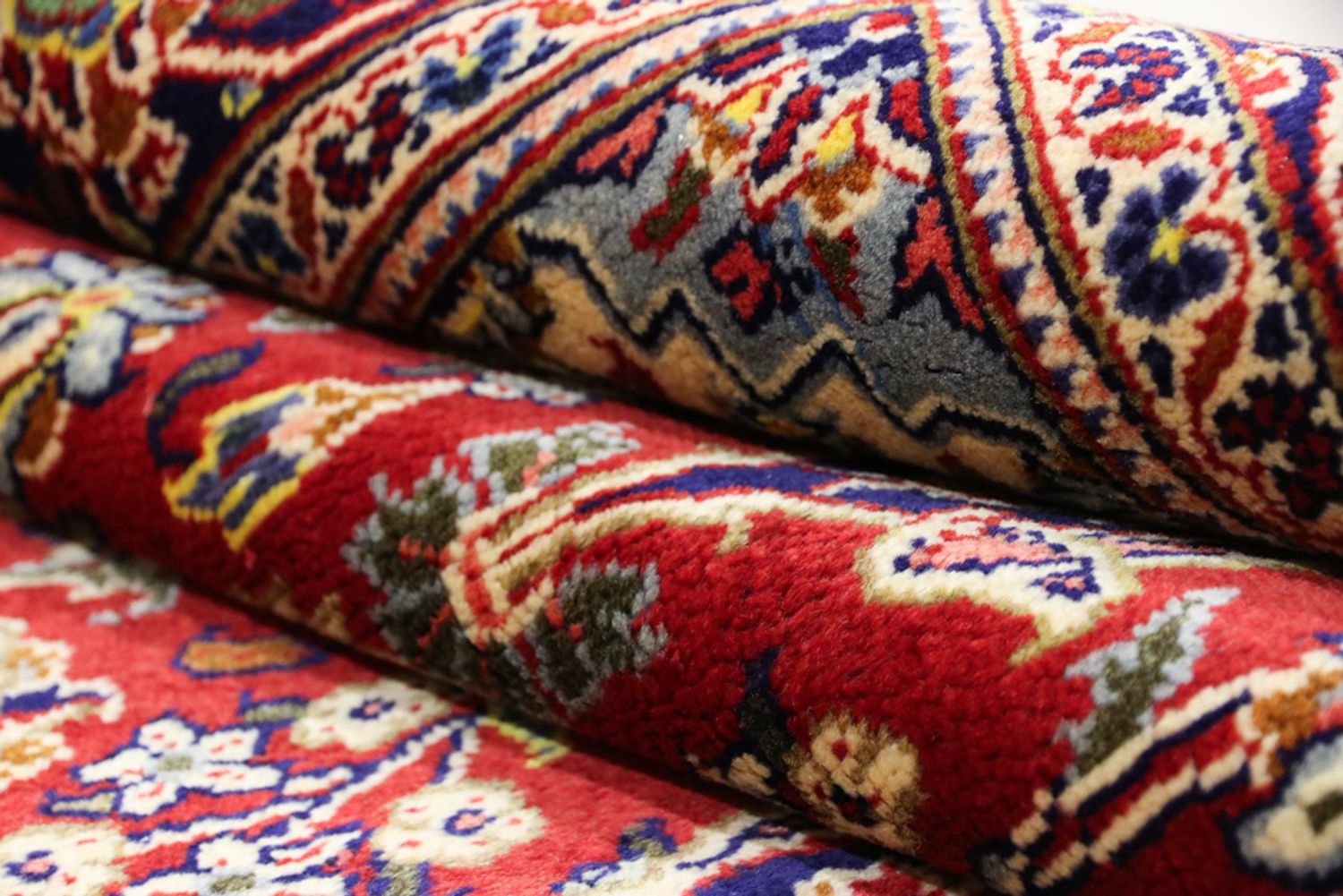 Alfombra persa - Keshan - 230 x 133 cm - rojo