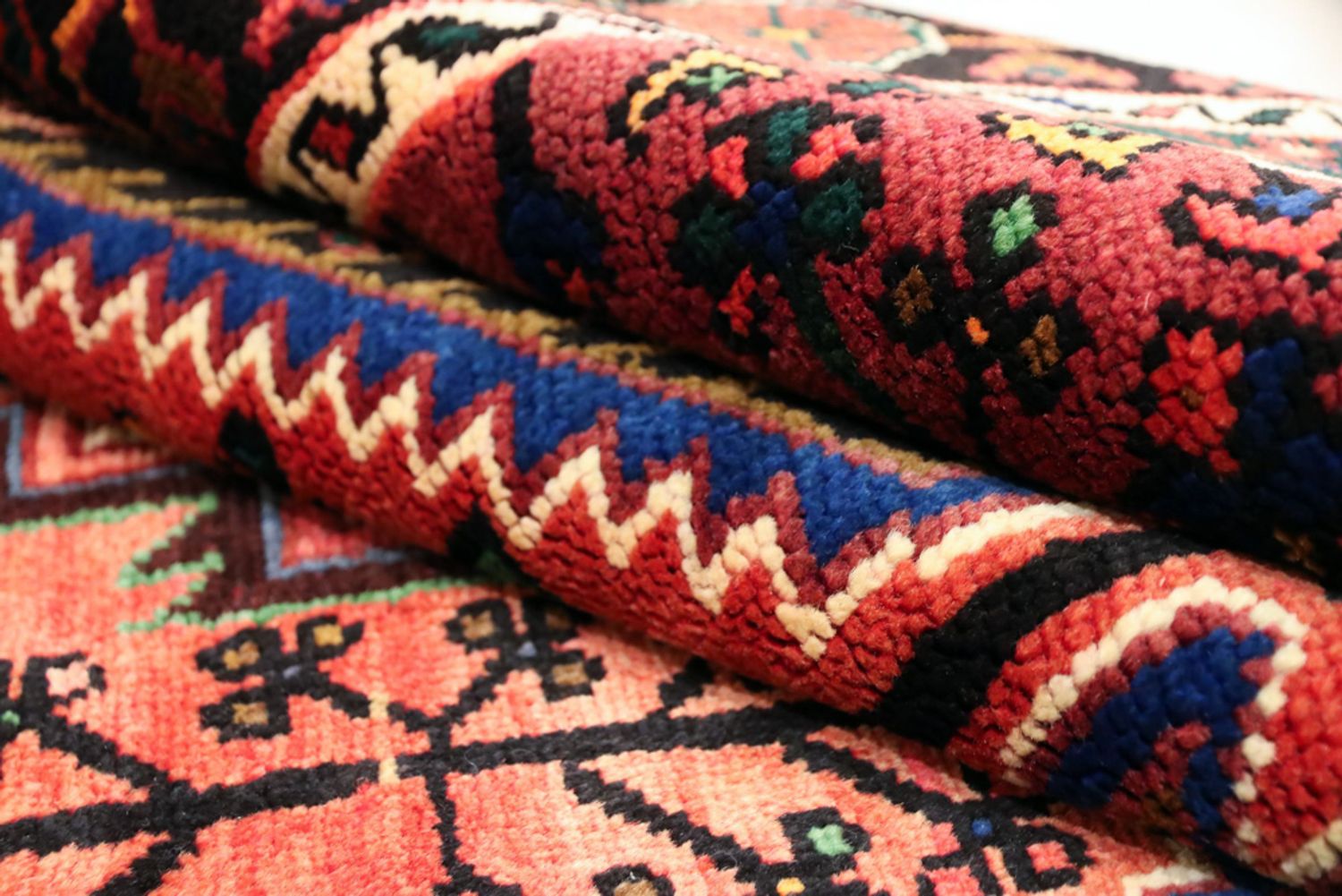 Persisk teppe - Nomadisk - 200 x 128 cm - mørk rød