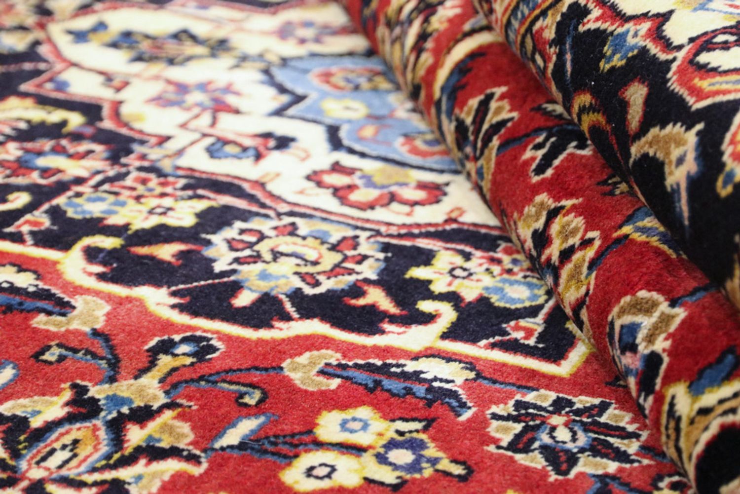 Alfombra persa - Keshan - 260 x 136 cm - rojo