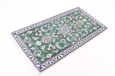 Alfombra persa - Nain - 137 x 70 cm - verde
