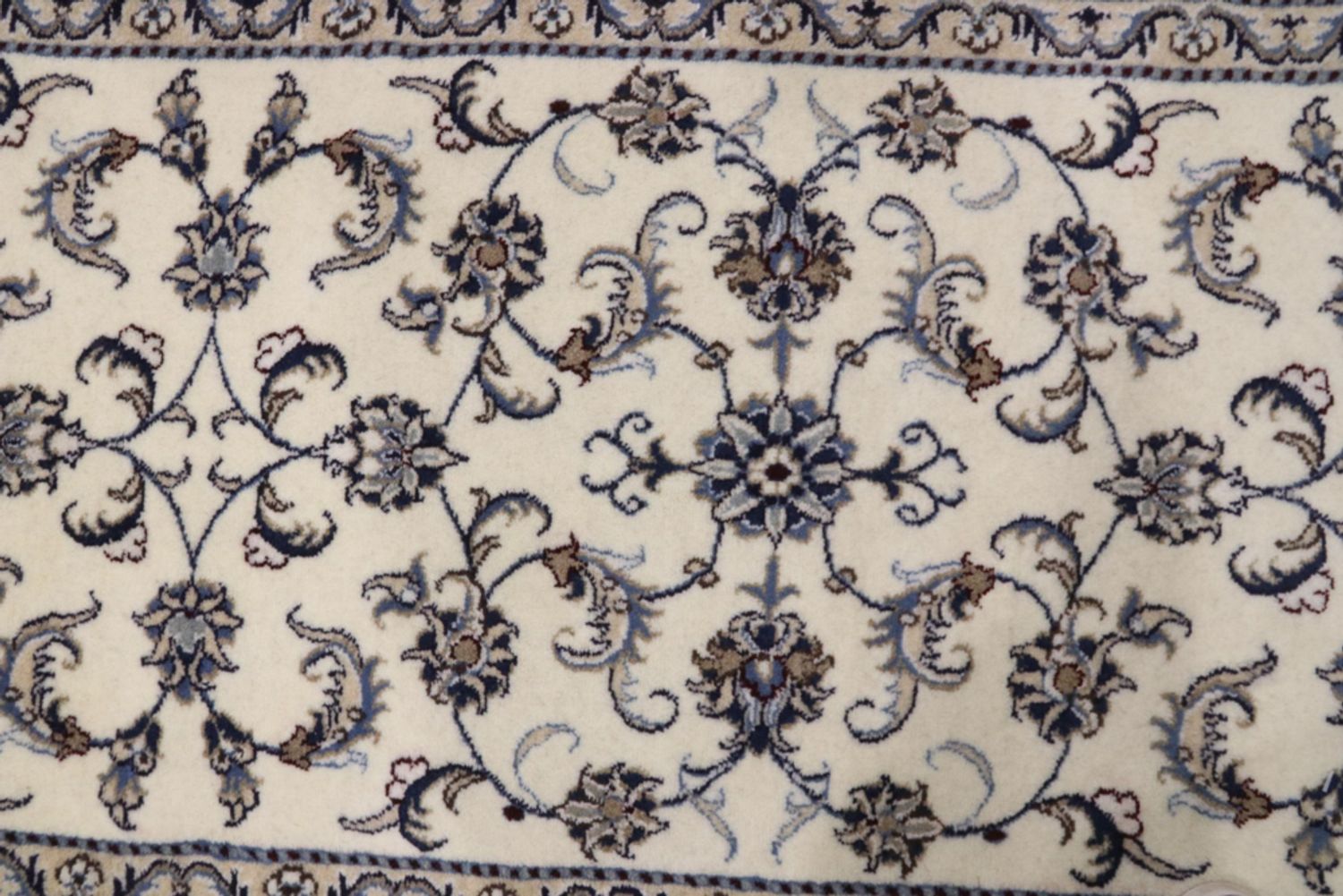 Runner Perský koberec - Nain - 380 x 80 cm - krémová