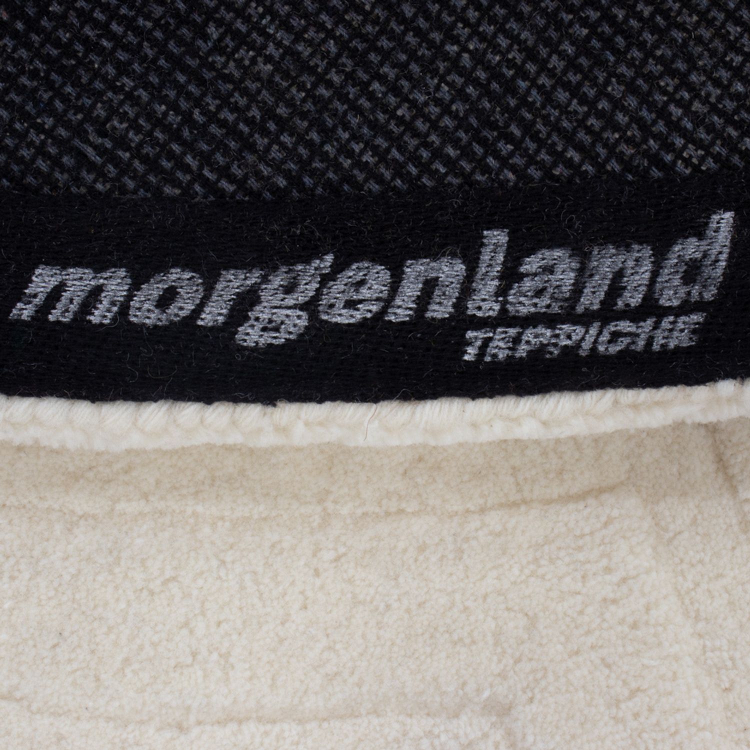 Vlněný koberec - TwistingTurns - kulatý