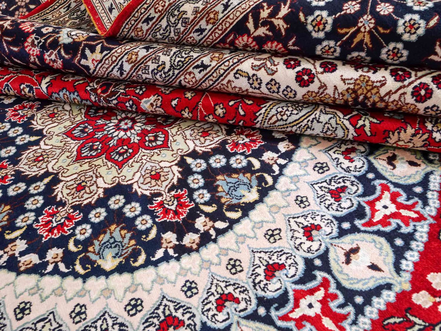 Hedvábný koberec - Čínské hedvábí - 370 x 272 cm - červená