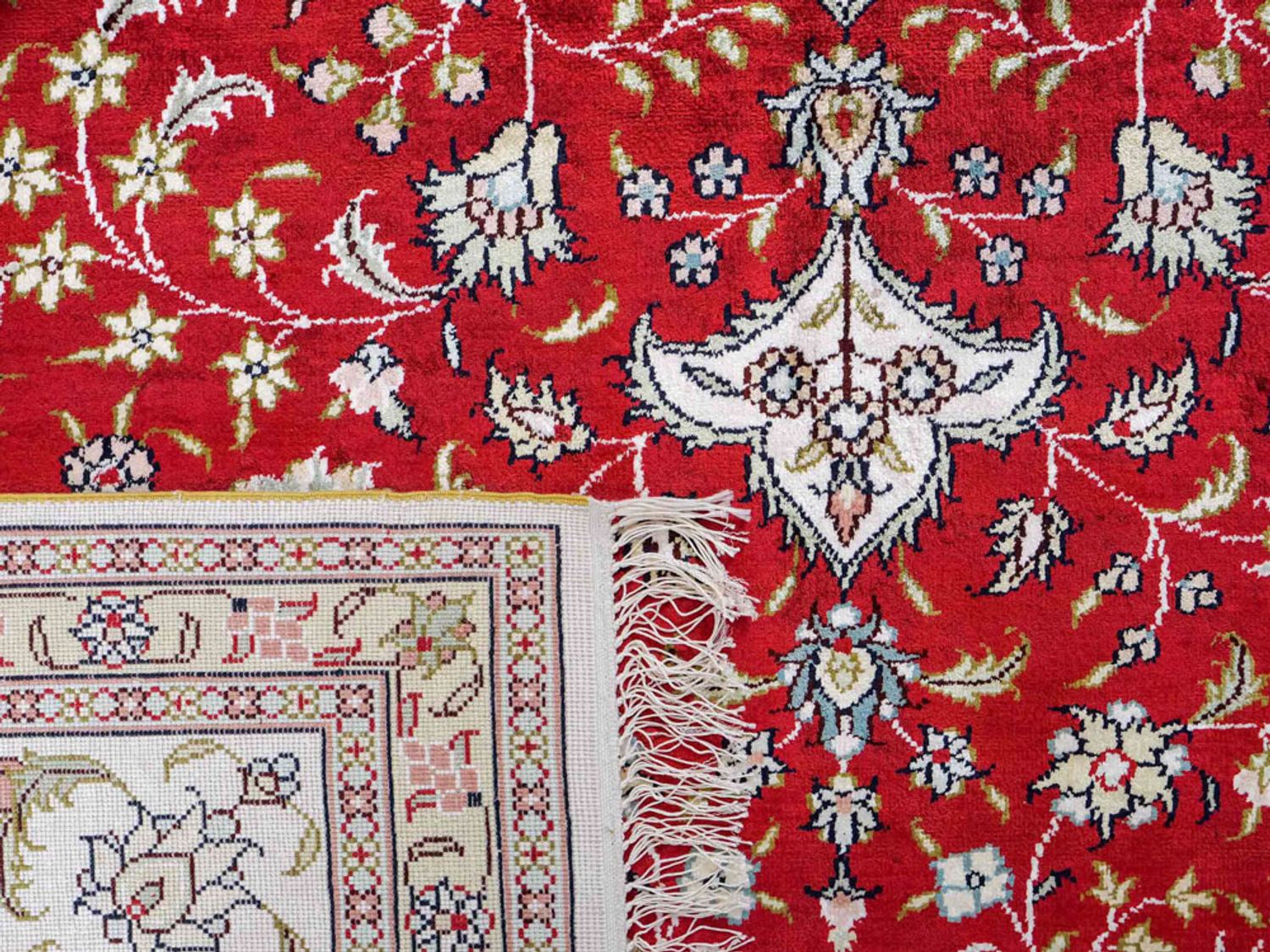 Hedvábný koberec - Čínské hedvábí - 276 x 182 cm - červená