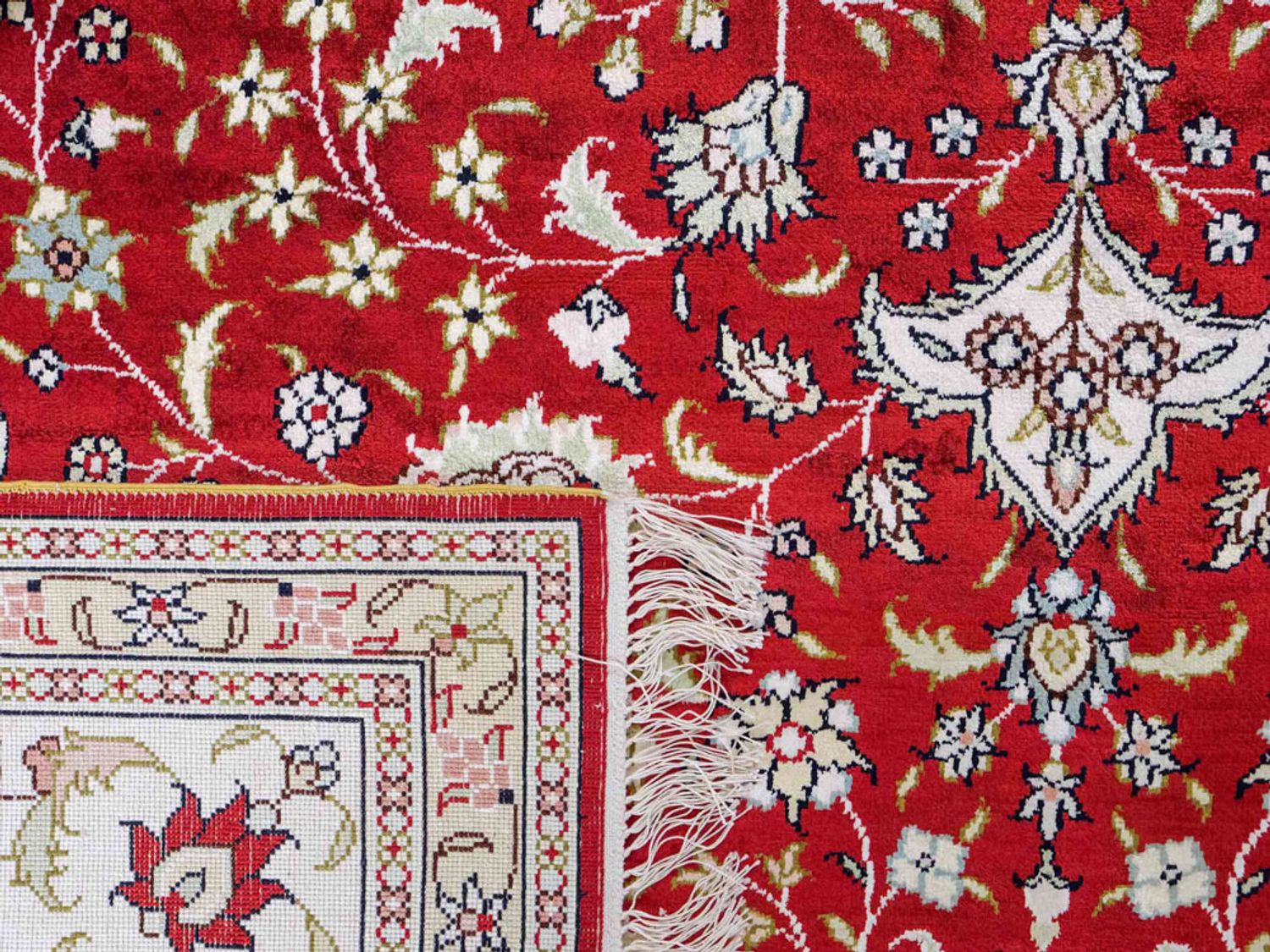 Hedvábný koberec - Čínské hedvábí - 272 x 188 cm - červená