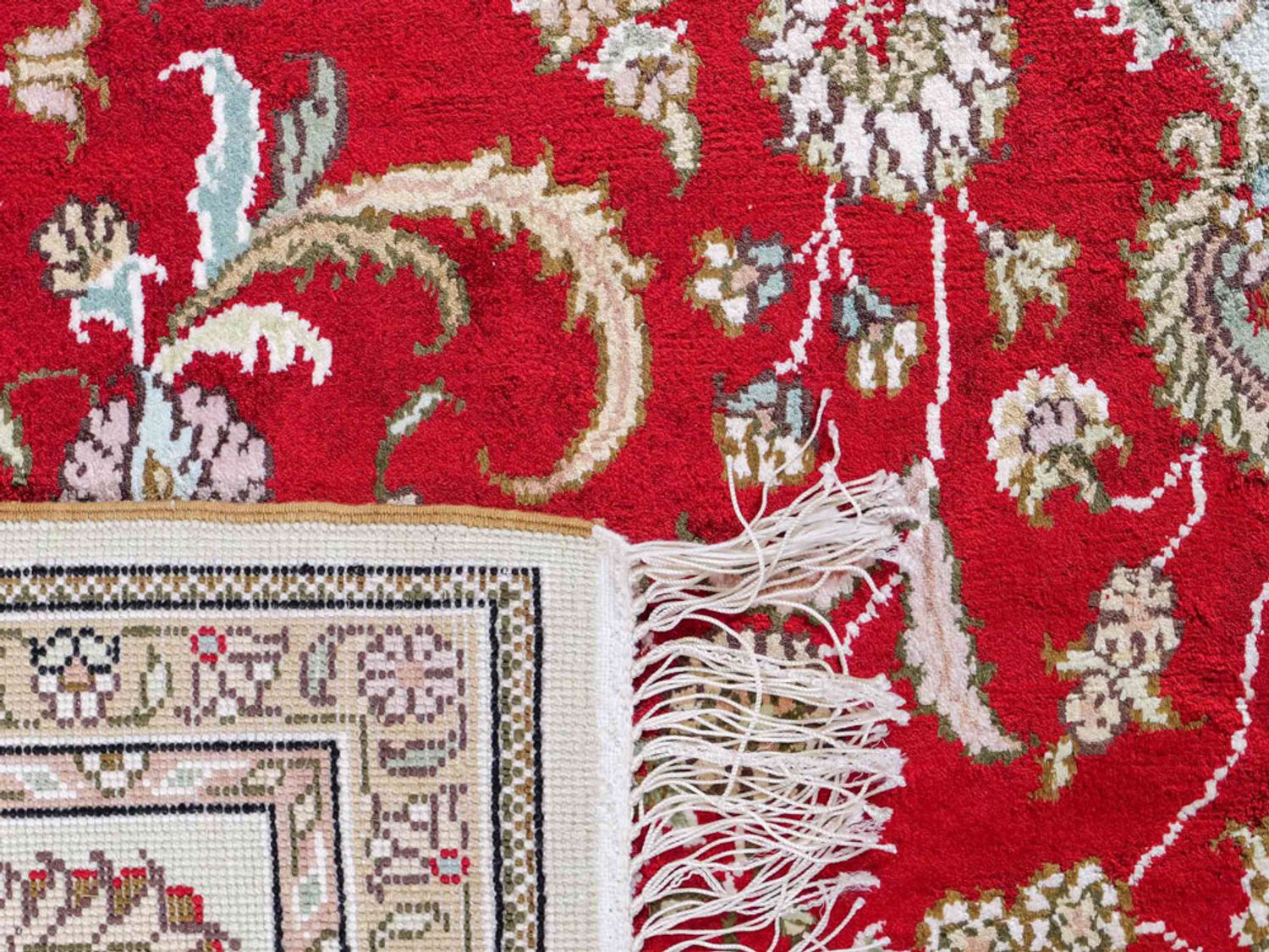 Hedvábný koberec - Čínské hedvábí - 240 x 153 cm - červená