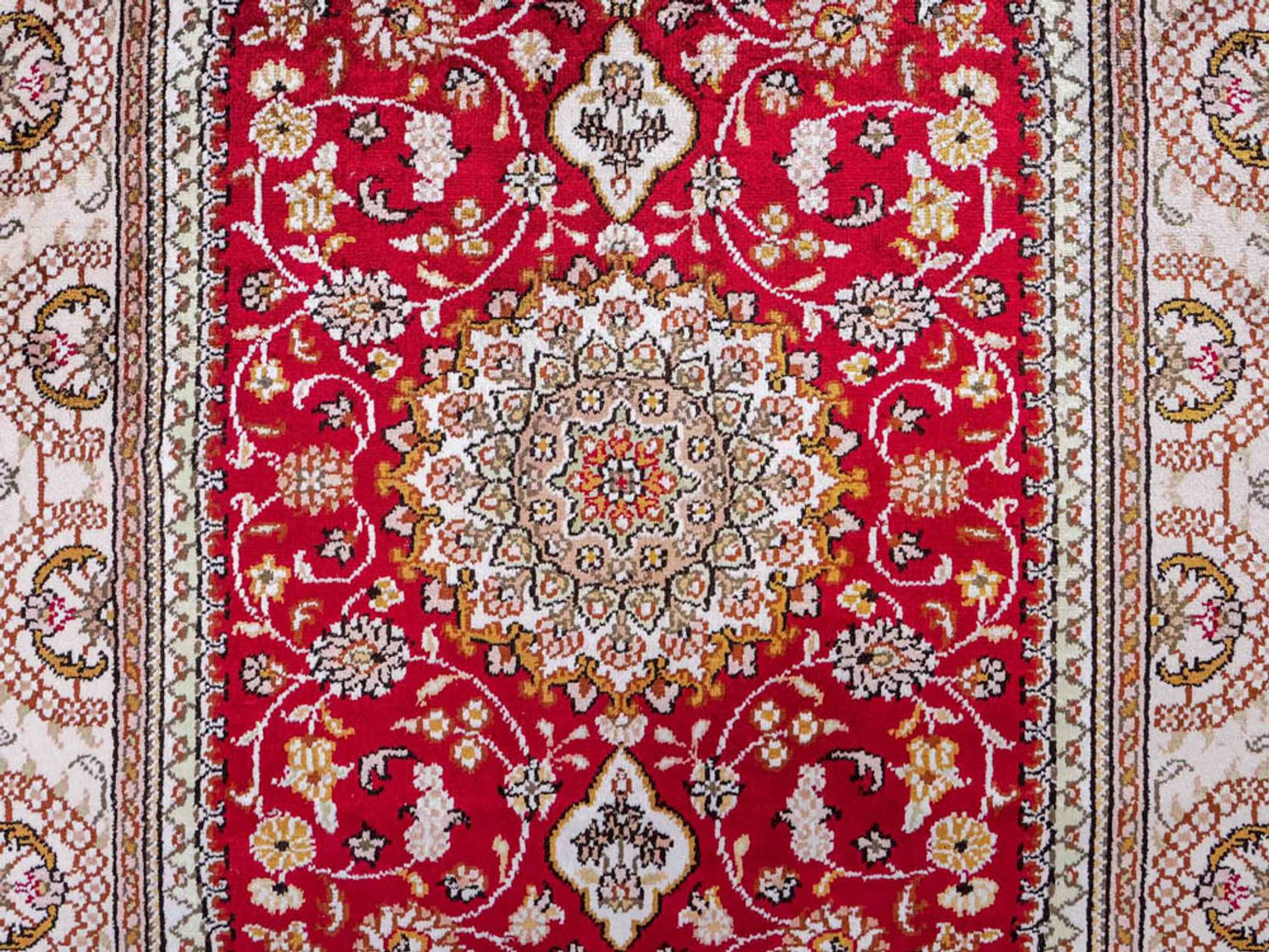 Hedvábný koberec - Čínské hedvábí - 120 x 78 cm - červená